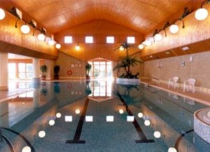 Crowhurst Park Swimming Pool, Battle